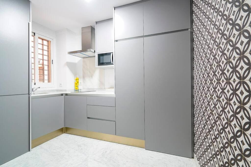 Lovely And Chic Apartment In The Heart Of Sevilla Buitenkant foto