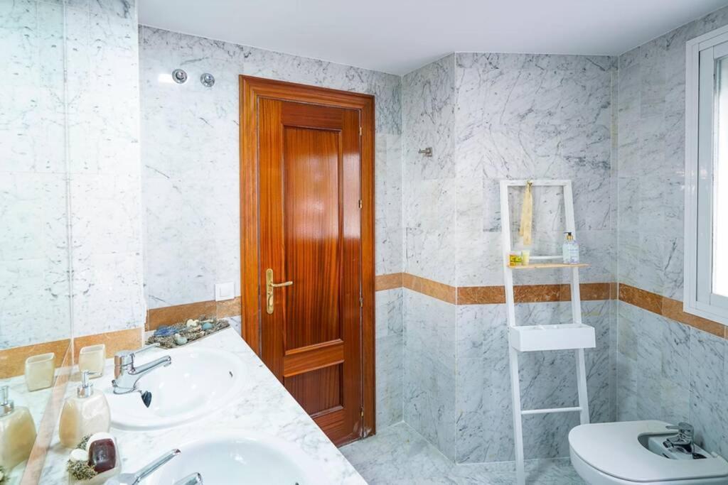 Lovely And Chic Apartment In The Heart Of Sevilla Buitenkant foto